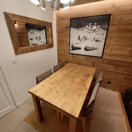 40m2 - Aux Pieds - - Parking Couvert Apartamento
