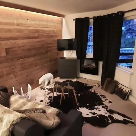 40m2 - Aux Pieds - - Parking Couvert La Tania