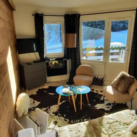 40m2 - Aux Pieds - - Parking Couvert Apartment